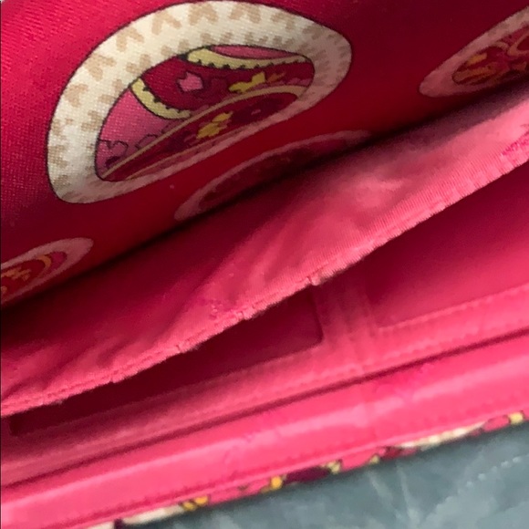 Vera Bradley Wallet Rosy Posies - Picture 6 of 8